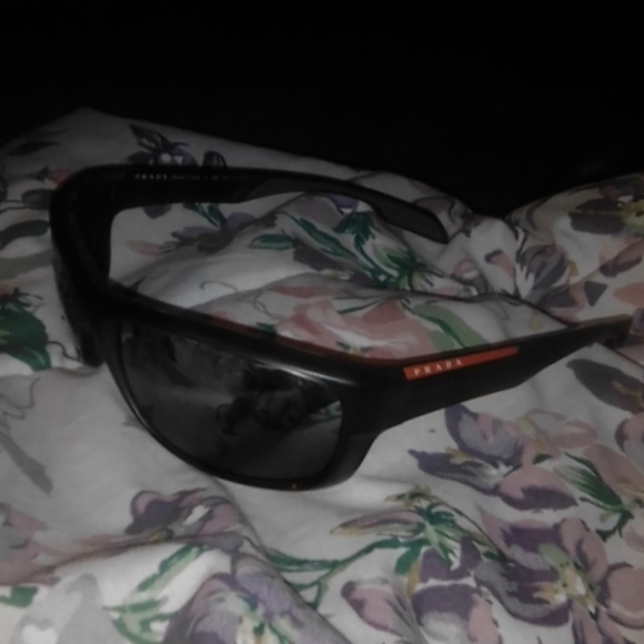 Sunglasses - Picture 3 of 3